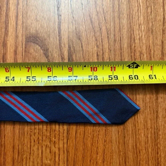 Burberrys navy blue silk tie with red and light blue stripes - Picture 10 of 11